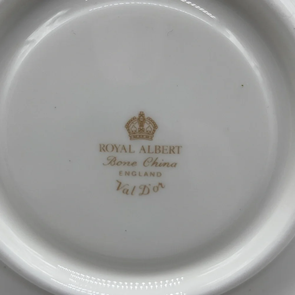 Royal Albert Val D’Or English Bone China Cup & Saucer - Picture 8 of 8